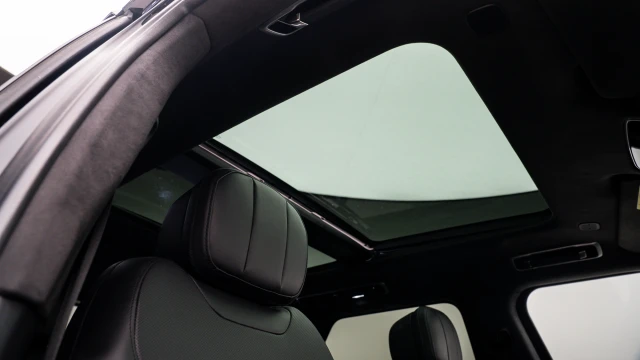 Land Rover Range Rover Sport Image 7