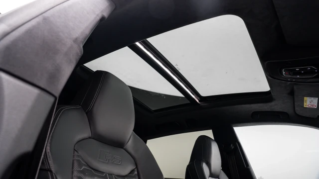 Audi RSQ8 Image 7