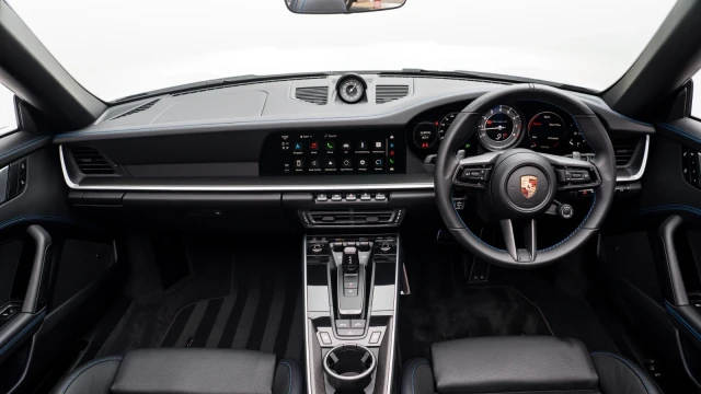 Porsche 911 Image 7