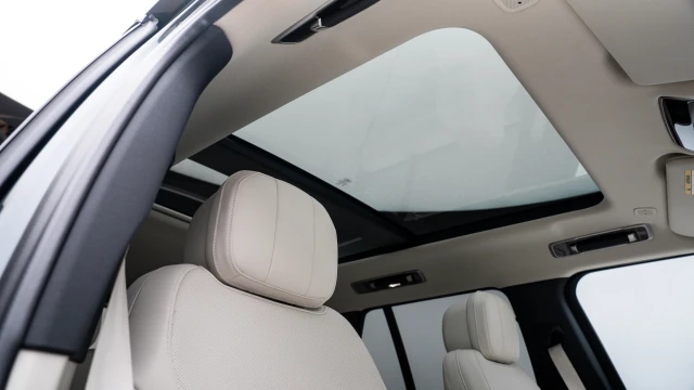 Land Rover Range Rover Image 7