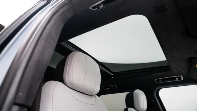 Land Rover Range Rover Sport Image 7