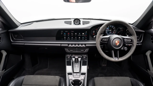 Porsche 911 Image 8