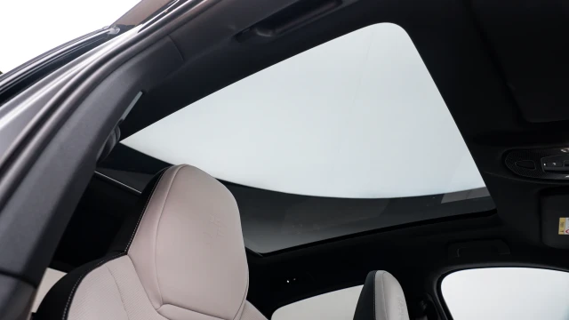 Porsche Cayenne Image 7
