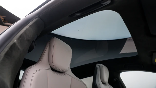 Porsche Taycan Image 7