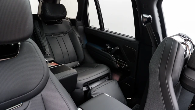 Land Rover Range Rover Image 8