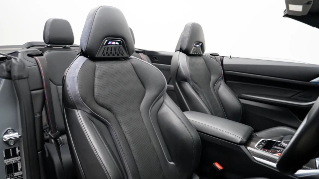 BMW M4 Image 8