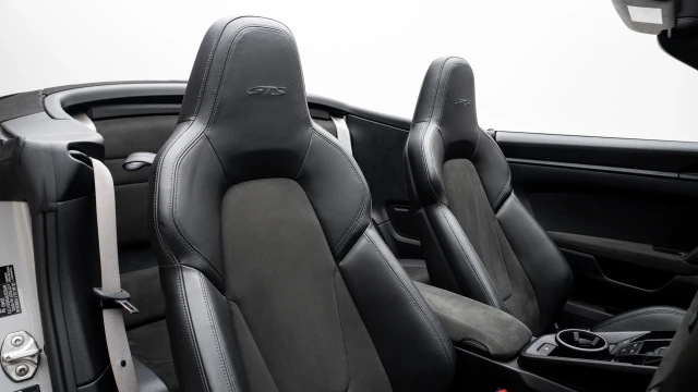 Porsche 911 Image 7
