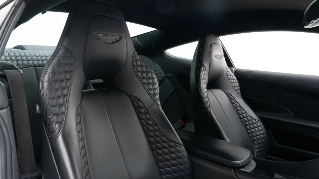 Aston Martin Vanquish Image 3