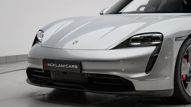 Porsche Taycan Image 7
