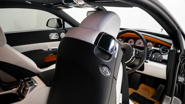 Rolls-Royce Wraith Image 8