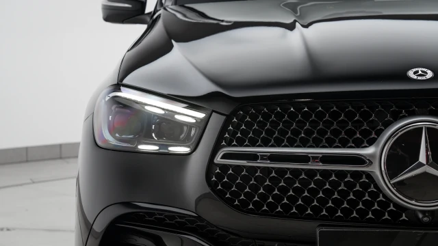 Mercedes-Benz GLE Image 8