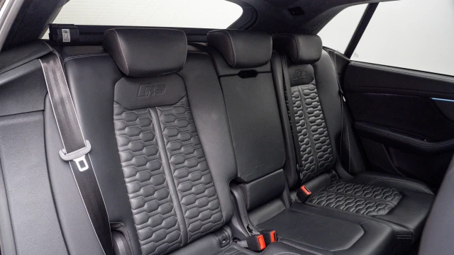 Audi RSQ8 Image 8