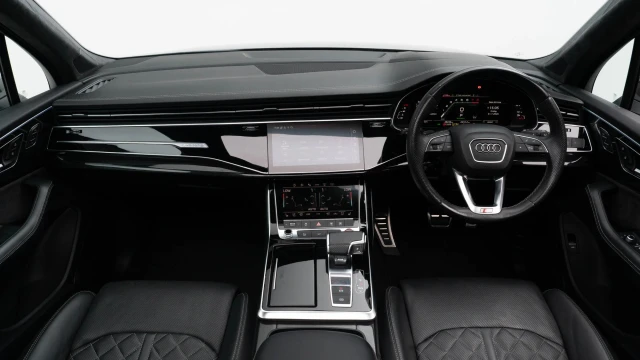 Audi SQ7 Image 2