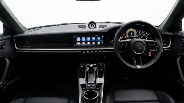 Porsche 911 Image 5