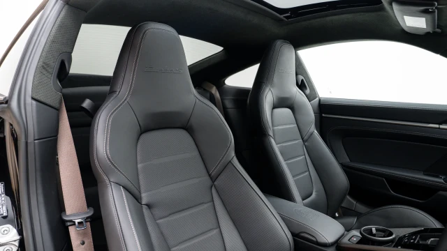 Porsche 911 Image 6