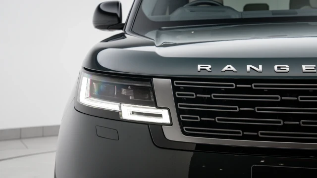 Land Rover Range Rover Image 8