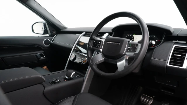 Land Rover Discovery Image 5