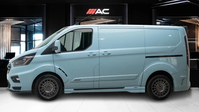Ford Transit Custom Image 2
