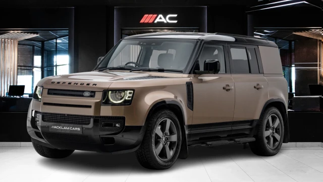 Land Rover Defender Image 1