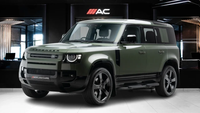 Land Rover Defender Image 1