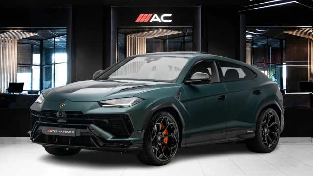 Lamborghini Urus Image 1