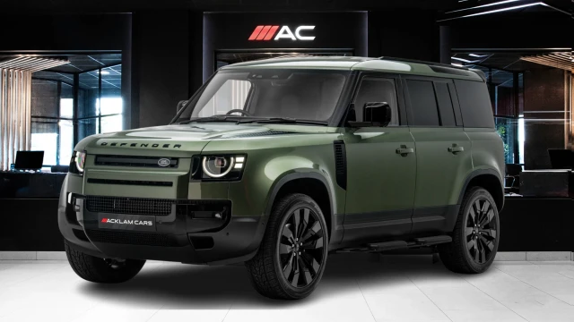 Land Rover Defender Image 1