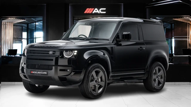 Land Rover Defender Image 1