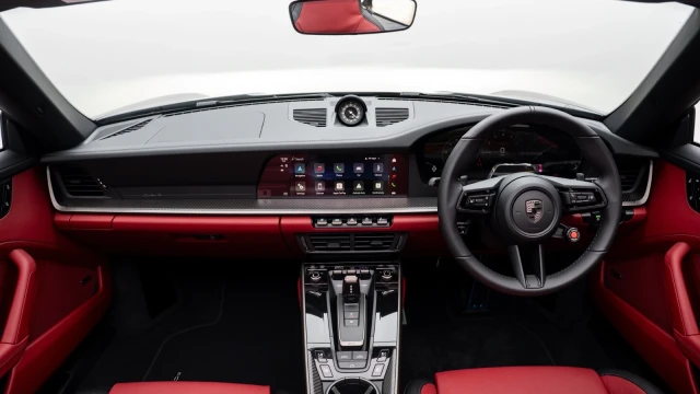 Porsche 911 Image 7