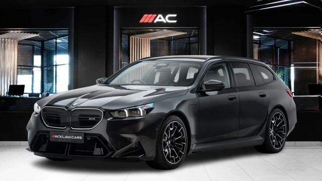BMW M5 Image 1