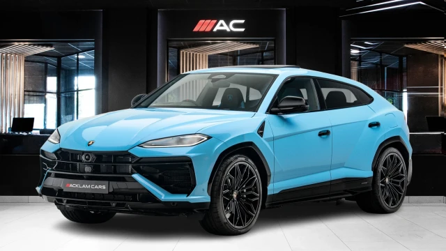 Lamborghini Urus Image 1