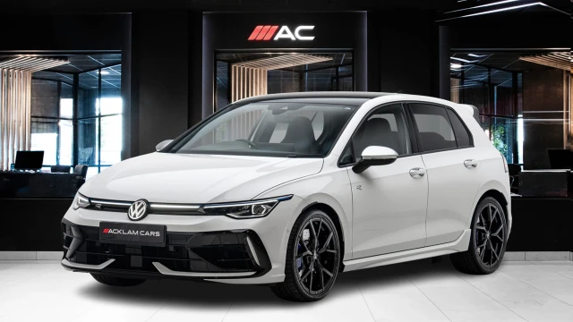 Volkswagen Golf Image 1