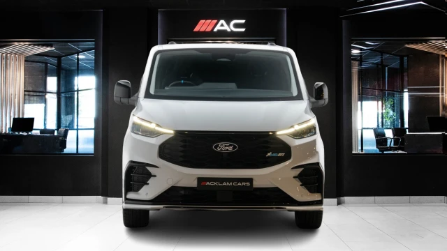 Ford Transit Custom Image 2