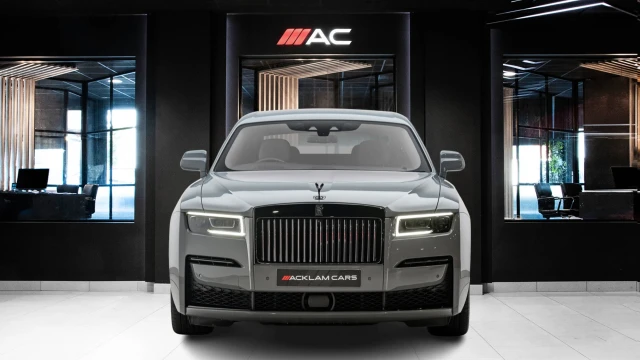 Rolls-Royce Ghost Image 2