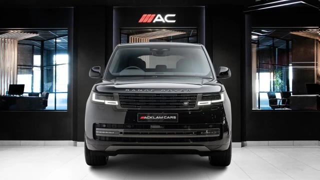 Land Rover Range Rover Image 2