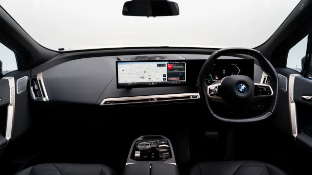 BMW iX Image 5