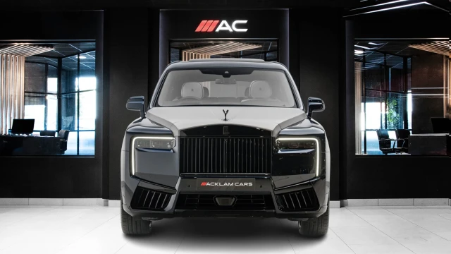 Rolls-Royce Cullinan Image 2