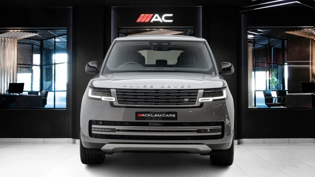 Land Rover Range Rover Image 2