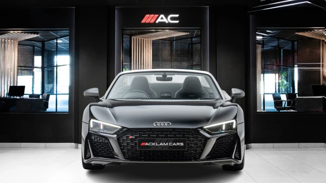 Audi R8 Image 2