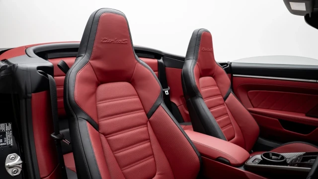 Porsche 911 Image 8