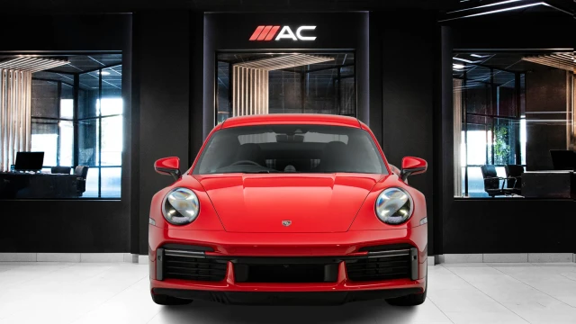 Porsche 911 Image 2