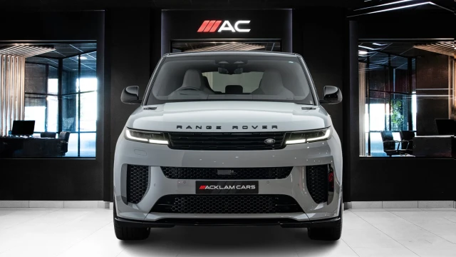 Land Rover Range Rover Sport Image 2