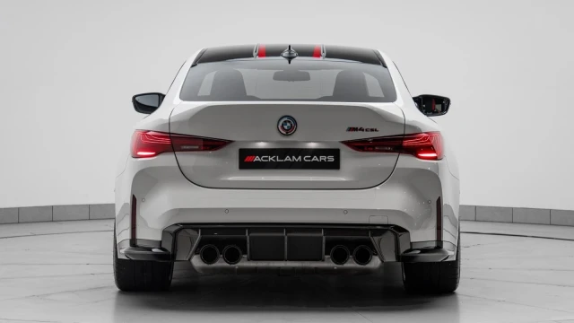 BMW M4 Image 8
