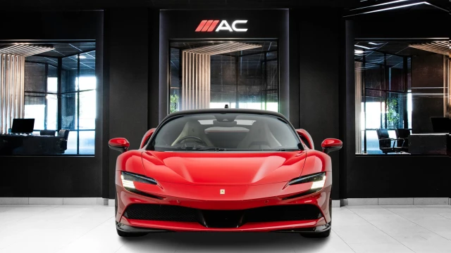Ferrari SF90 Image 2