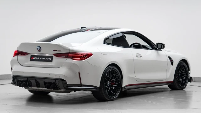 BMW M4 Image 7
