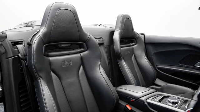 Audi R8 Image 8