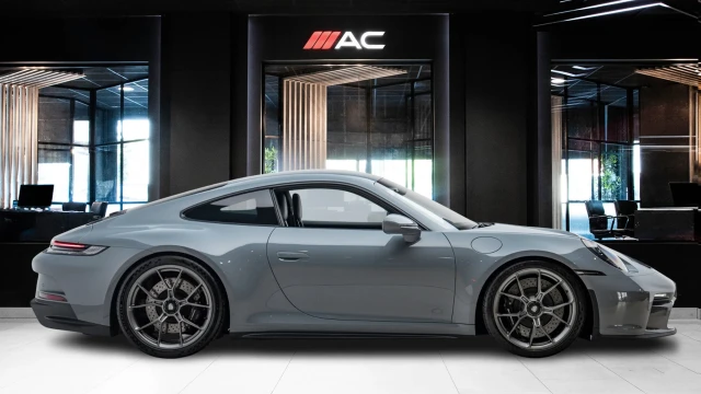 Porsche 911 Image 3