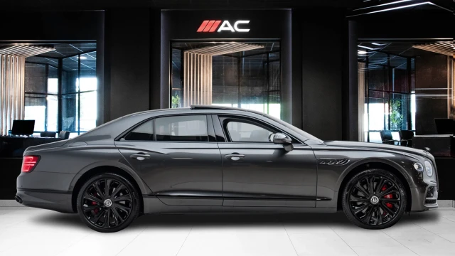 Bentley Flying Spur Mulliner Image 3