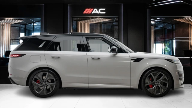 Land Rover Range Rover Sport Image 4
