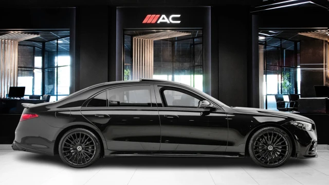 Mercedes-Benz S Class Image 3