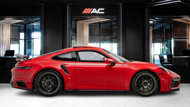 Porsche 911 Image 3